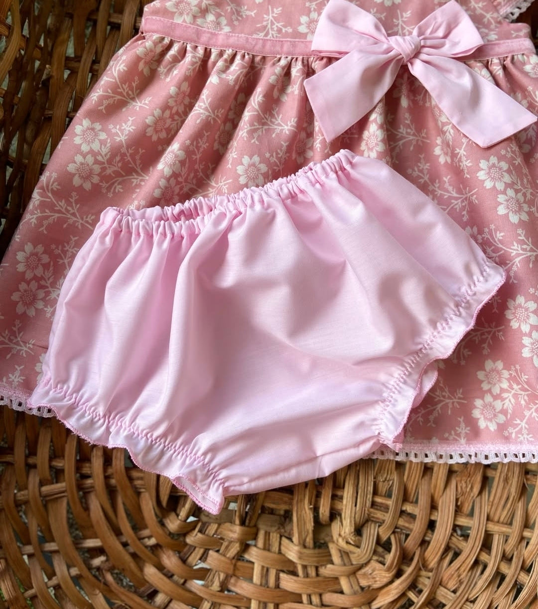 Vestido & cubrepañal